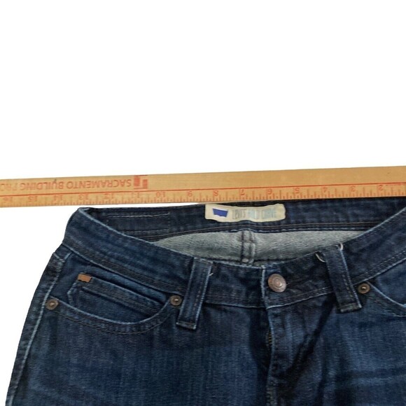 LEVIS Bold Curve Flared Jeans Womens Size 7 M Blue Dark Wash Denim Stretch - Picture 4 of 8